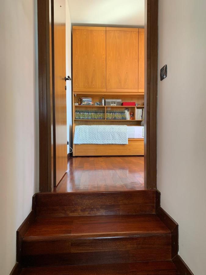 Near Como, Charming Apartment With Fireplace Grandate Luaran gambar
