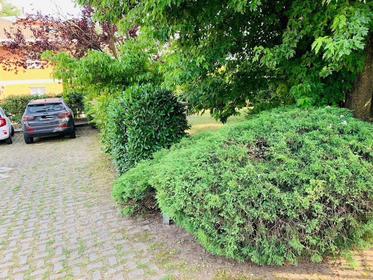 Near Como, Charming Apartment With Fireplace Grandate Luaran gambar