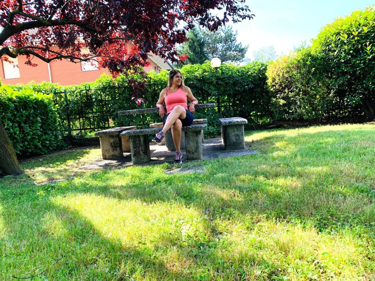 Near Como, Charming Apartment With Fireplace Grandate Luaran gambar