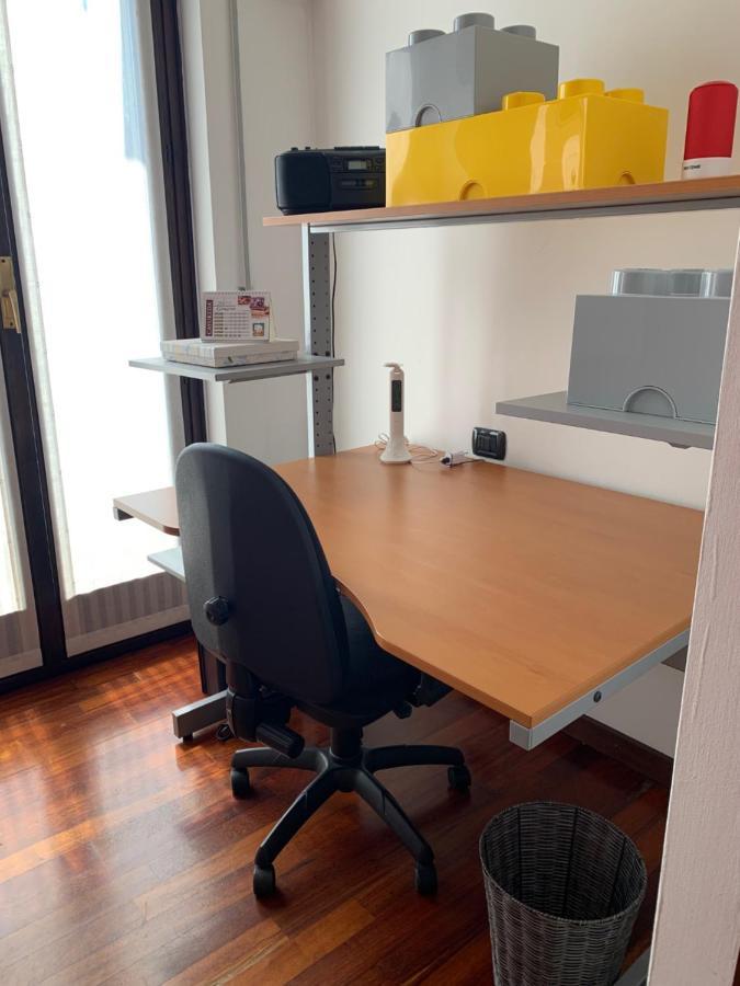Near Como, Charming Apartment With Fireplace Grandate Luaran gambar