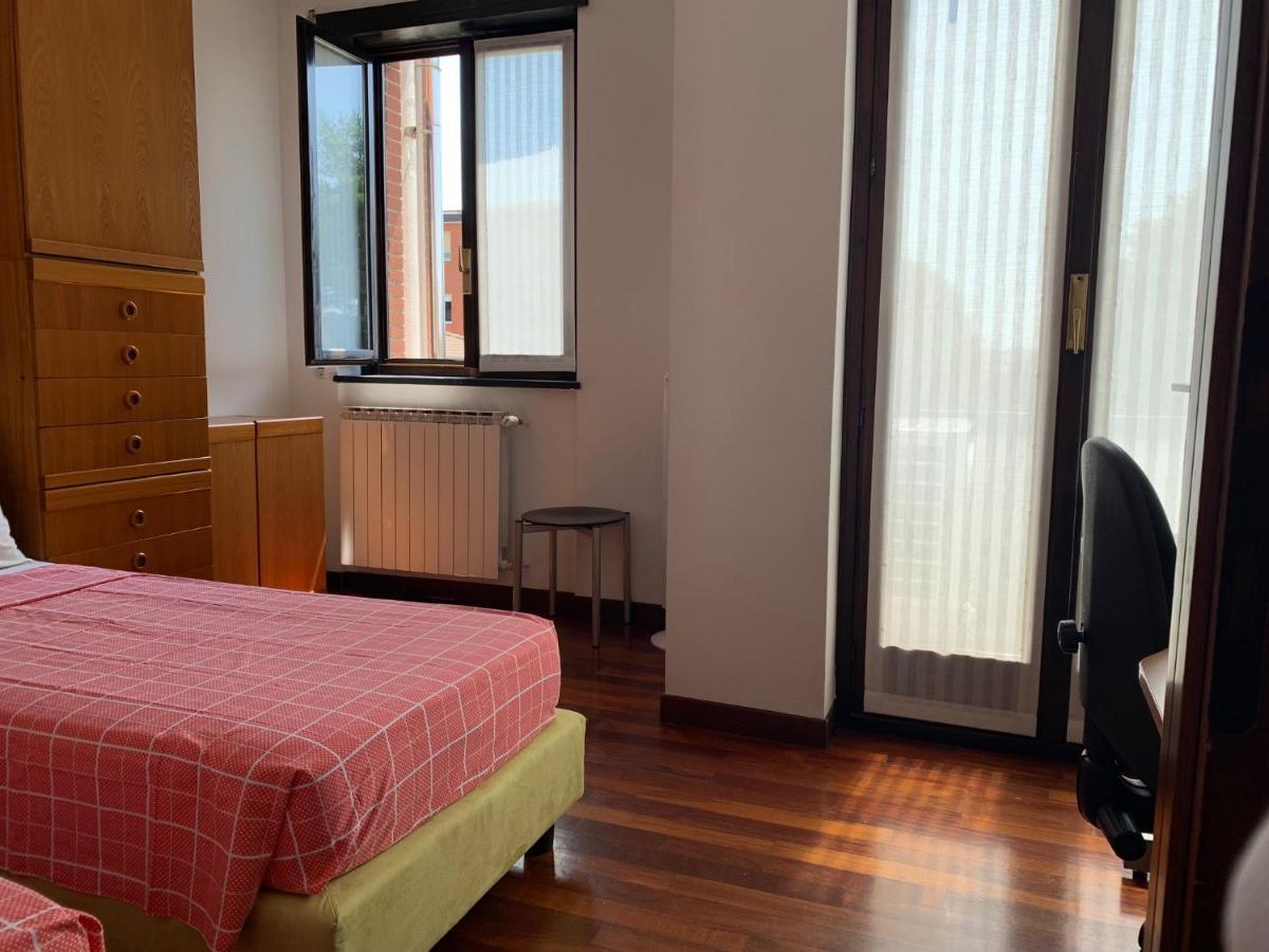 Near Como, Charming Apartment With Fireplace Grandate Luaran gambar